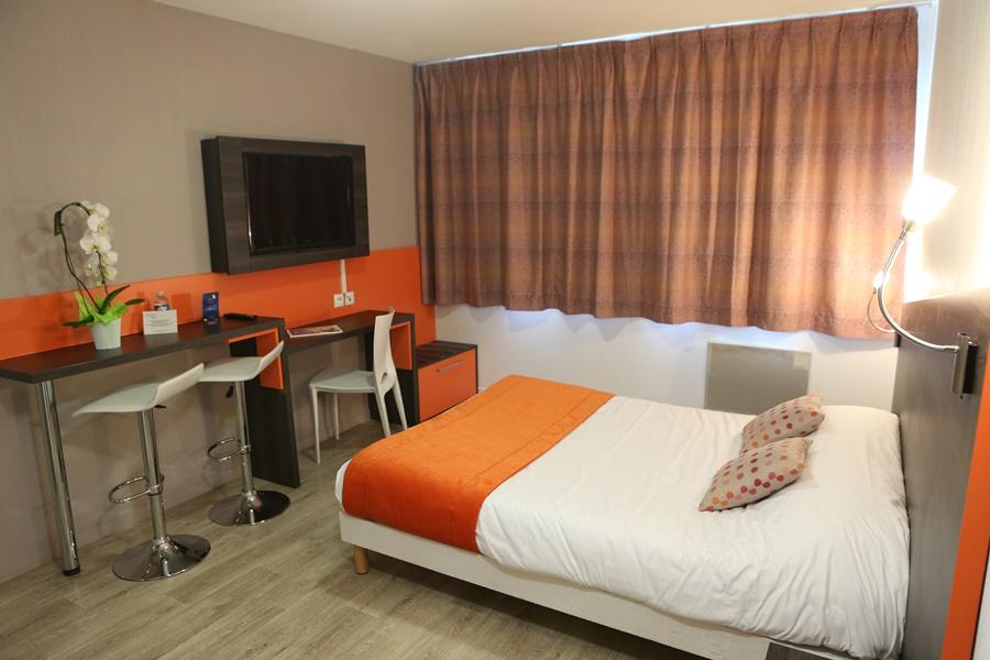 Adonis Paris Sud Aparthotel Chevilly-Larue Exterior photo