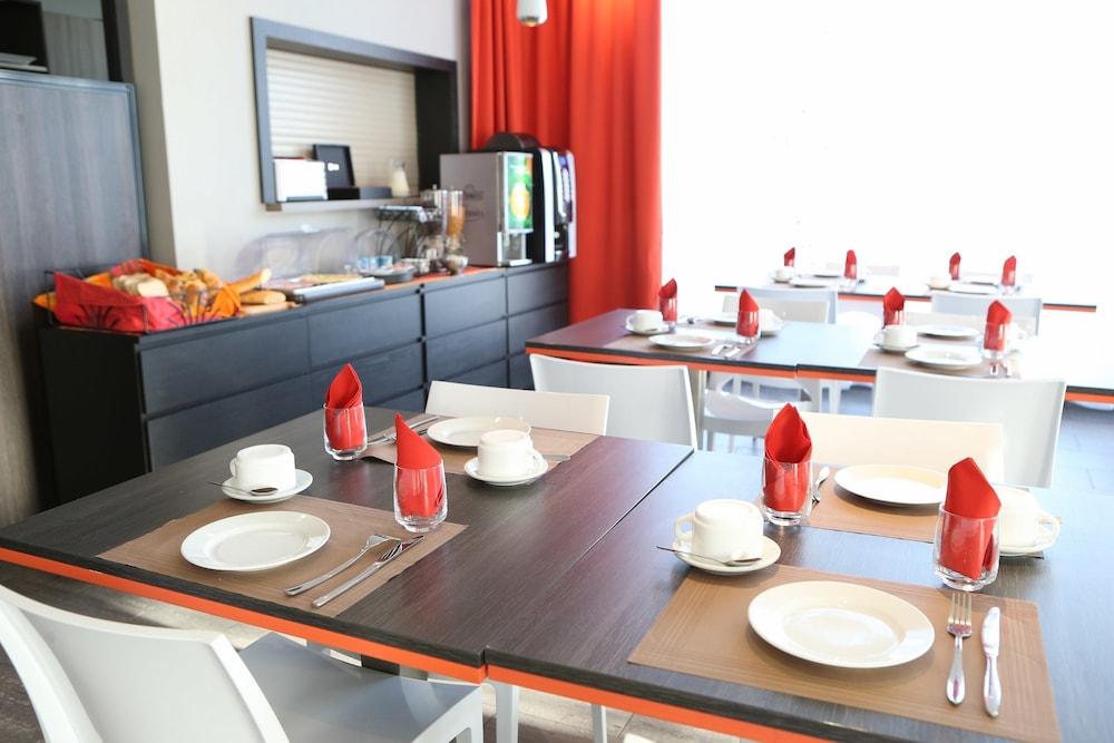 Adonis Paris Sud Aparthotel Chevilly-Larue Exterior photo